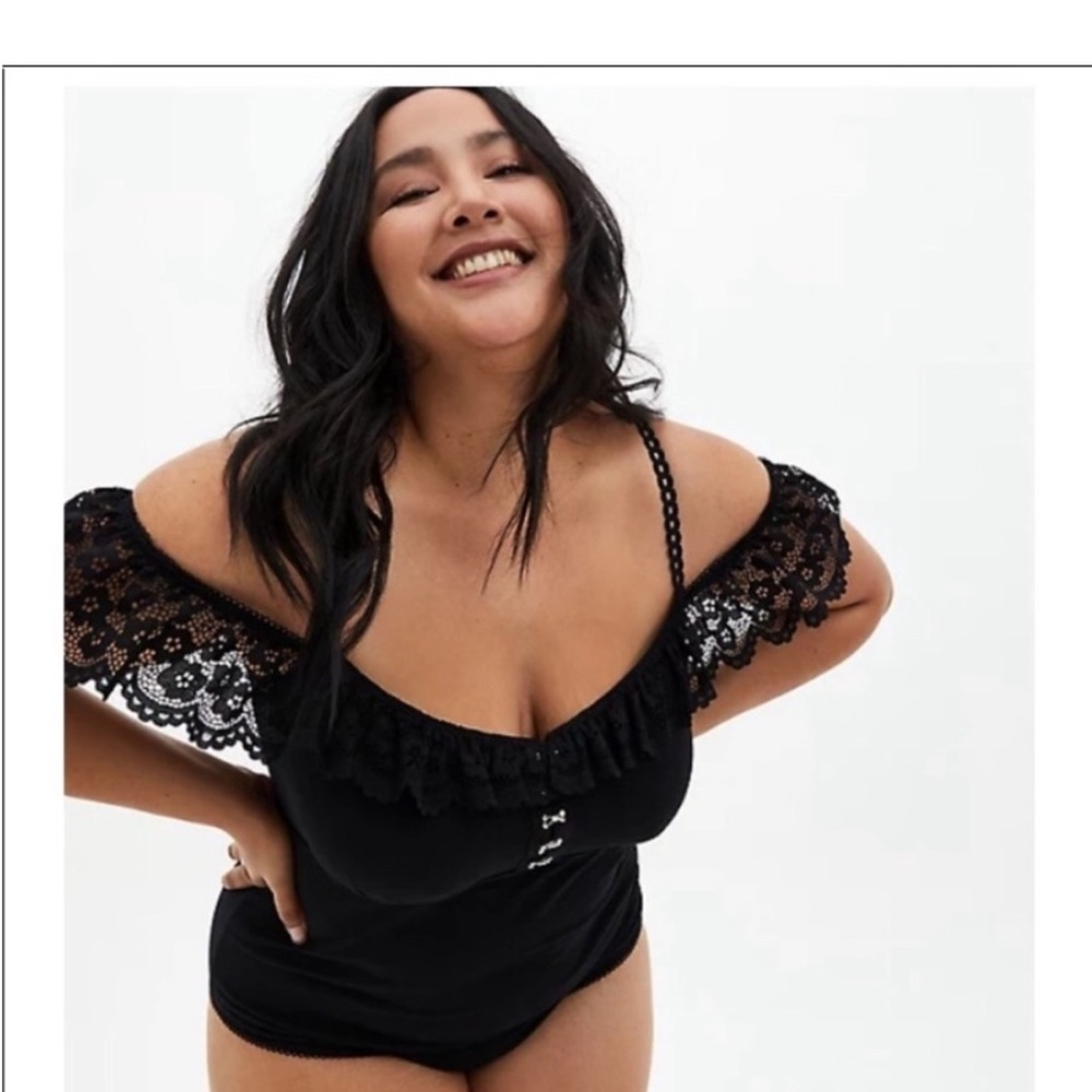 Torrid Bodysuit 🖤NWOT